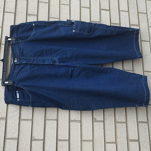 Carolina Plus Blues*Shorts - Picture 3 of 10